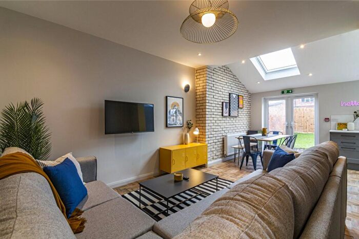 6 Bedroom House Of Multiple Occupation To Rent In Derby Street, Beeston, NG9
