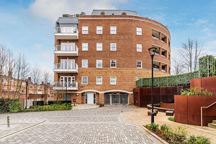 1 Bedroom Flat For Sale In Eden Place, Oxted, Surrey, RH8