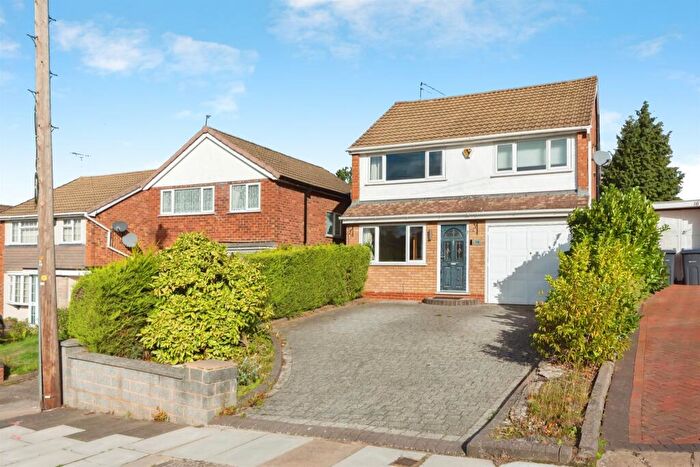 3 Bedroom Detached House For Sale In Emsworth Grove, Birmingham, B14