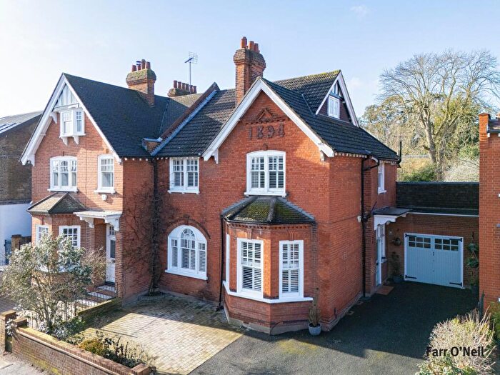 5 Bedroom Semi-Detached House To Rent In Kings Avenue, Buckhurst Hill, IG9