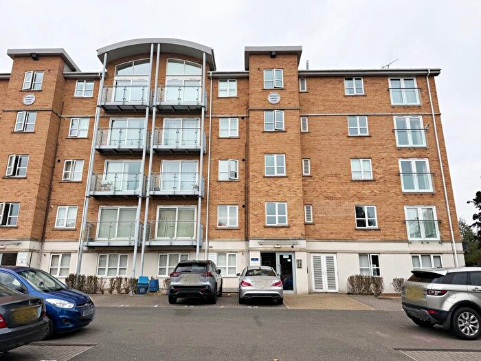 2 Bedroom Flat To Rent In Lions Court, Northampton, NN4