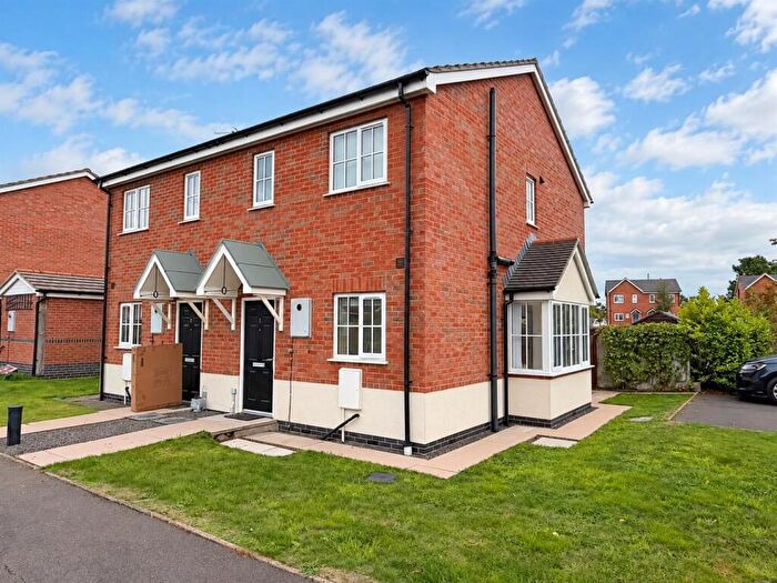 2 Bedroom Semi-Detached House To Rent In Brookfield Close, Penley., LL13