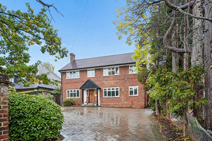 4 Bedroom House For Sale In Daleside, Gerrards Cross, Buckinghamshire, SL9