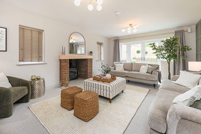 4 Bedroom Detached House For Sale In Oakwood Rise, Hamstreet, Ashford, Kent., TN26
