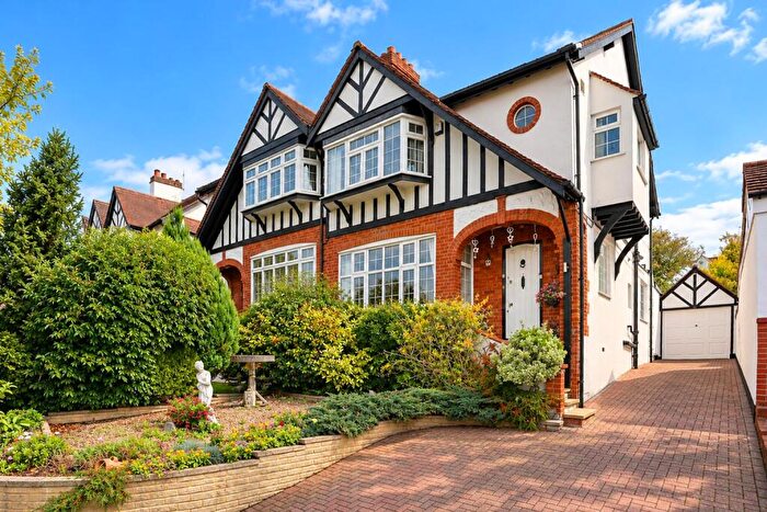 5 Bedroom Semi-Detached House For Sale In Central Way, Carshalton, SM5