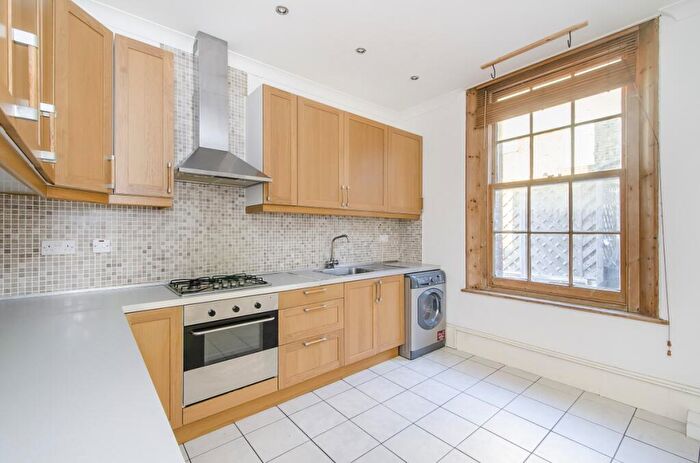 1 Bedroom Flat To Rent In Bedford Hill Balham, SW12
