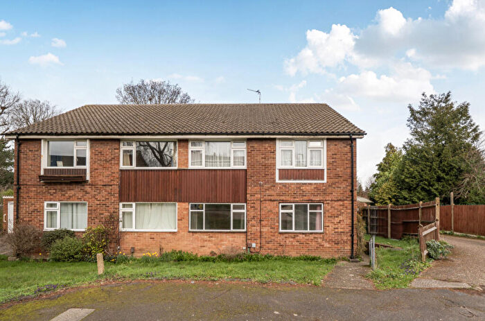 2 Bedroom Apartment For Sale In Lyminge Close, Sidcup, DA14