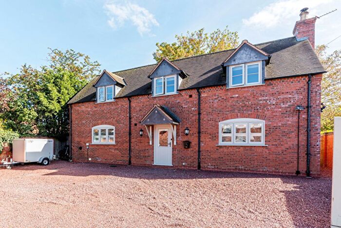 4 Bedroom Detached House For Sale In Courtyard Cottage, The Square, Elford, B79