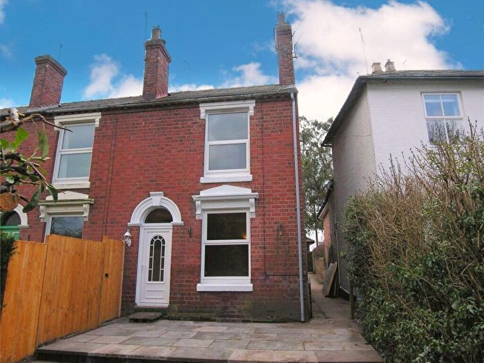 3 Bedroom Terraced House For Sale In Mitton Gardens, Stourport-on-Severn, DY13