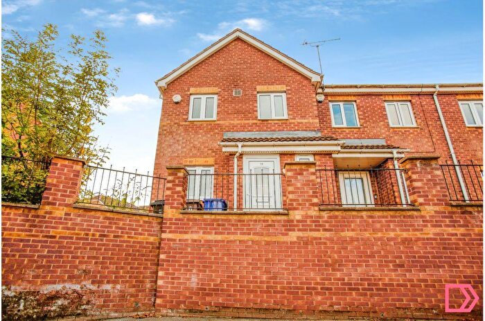 3 Bedroom Semi-Detached House To Rent In Tuscany Villas, Doncaster Road, Barnsley, South Yorkshire, S70