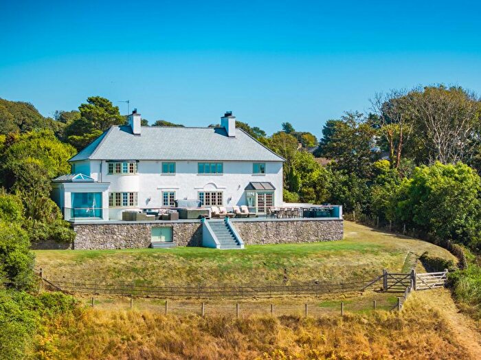 4 Bedroom Detached House For Sale In Manorbier, SA70