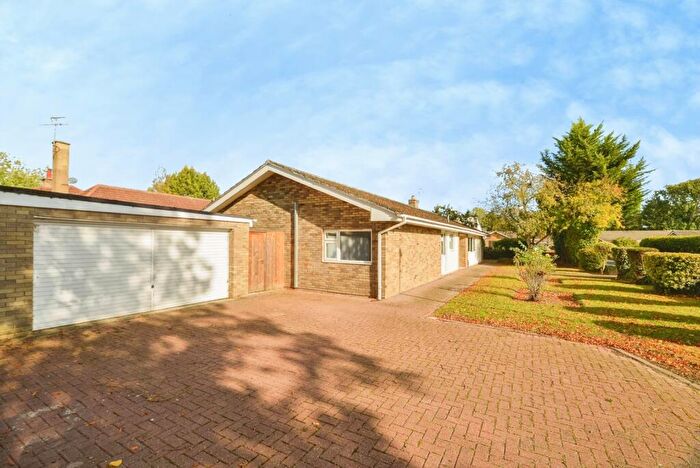 5 Bedroom Bungalow For Sale In Pine Tree Grove, Middleton St. George, Darlington, Durham, DL2