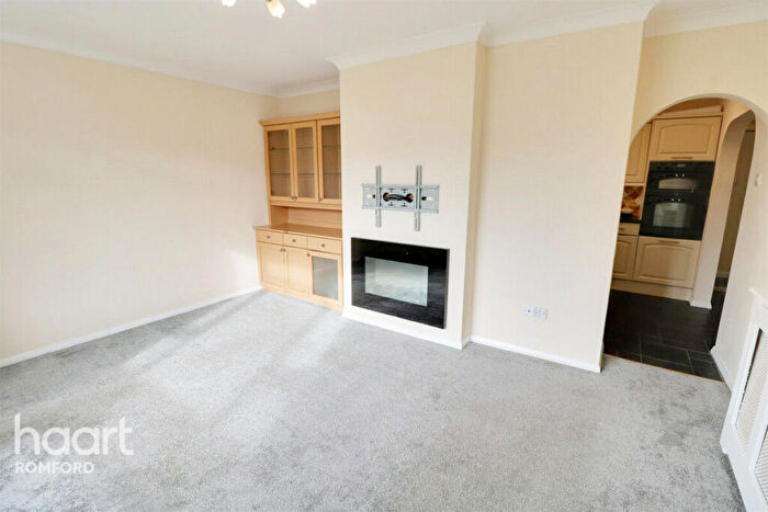 3 Bedroom Semi-Detached House To Rent In Charlbury Crescent, Romford, RM3