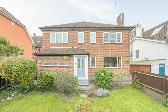 2 Bedroom Flat To Rent In Holden Road, North Finchley, N12