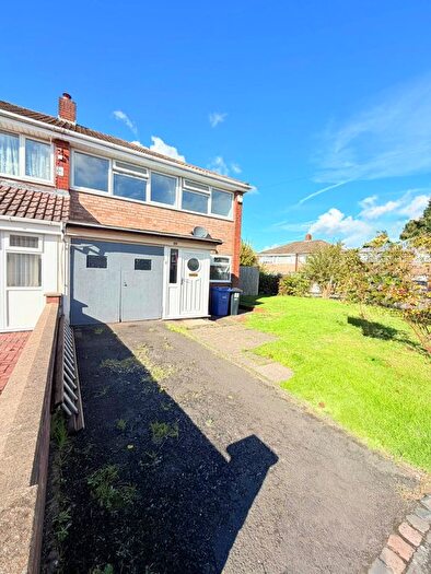 3 Bedroom Semi-Detached House To Rent In Spring Parklands, Dudley, DY1