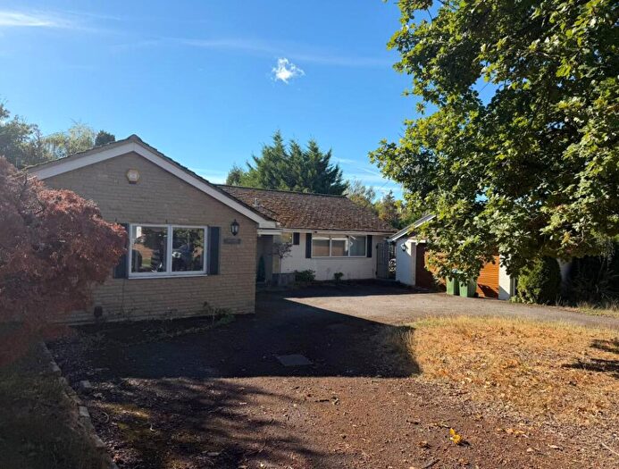 4 Bedroom Bungalow For Sale In Acorns, Ruxley Crescent, Claygate, Esher, Surrey, KT10