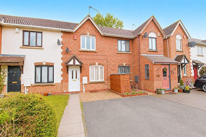2 Bedroom Terraced House For Sale In Kingsmead, Northampton, NN2