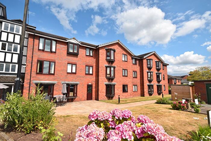 1 Bedroom Flat For Sale In St Johns Park, Whitchurch, SY13