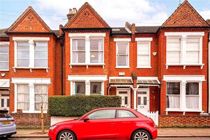 4 Bedroom House To Rent In Gaskarth Road, Balham, SW12