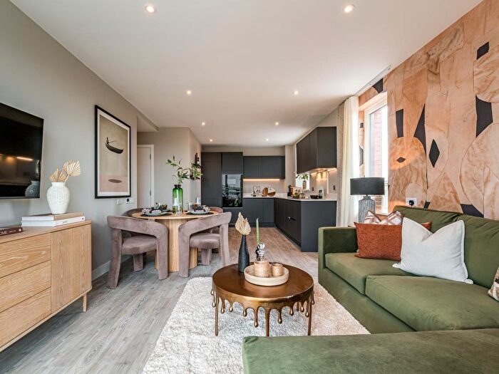 1 Bedroom Flat For Sale In Lytton Way, Stevenage, SG1