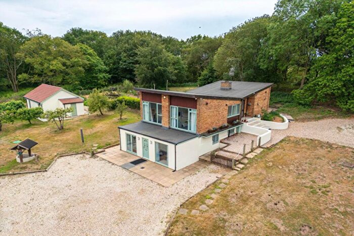 4 Bedroom Detached House For Sale In New Road, Bawburgh, NR9