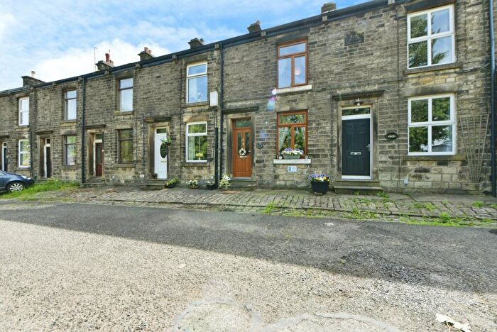 2 Bedroom Terraced House For Sale In New Mills Road, Birch Vale, High Peak, Derbyshire, SK22
