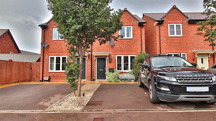 2 Bedroom Property For Sale In Angelica Mews, Walton Cardiff, Tewkesbury, GL20