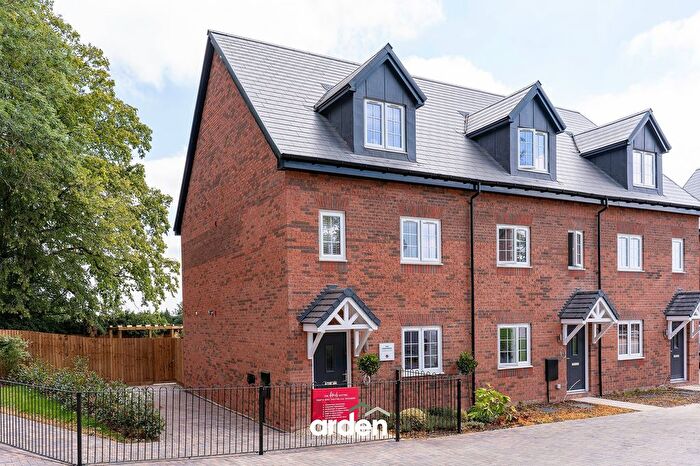 3 Bedroom End Of Terrace House For Sale In The Greendale, Bordesley Manor, Alvechurch, B48