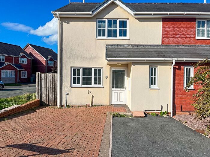 2 Bedroom Semi-Detached House To Rent In Clos Gerallt, Llanbadarn Fawr, Aberystwyth, SY23