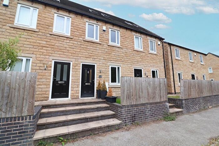 3 Bedroom Terraced House For Sale In Charlestown View, Glossop, SK13