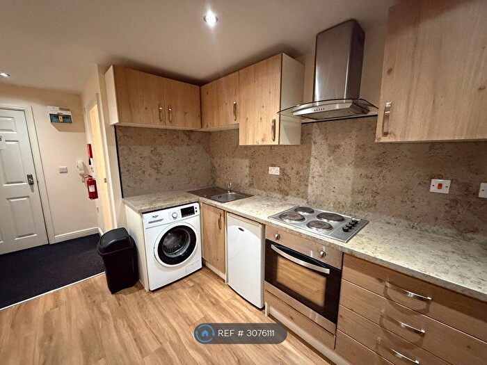 1 Bedroom Flat To Rent In Cleveland St, Doncaster, DN1