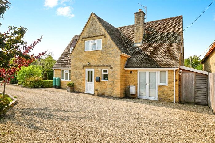 3 Bedroom Detached House For Sale In Bourton-On-The-Water, Gloucestershire, GL54