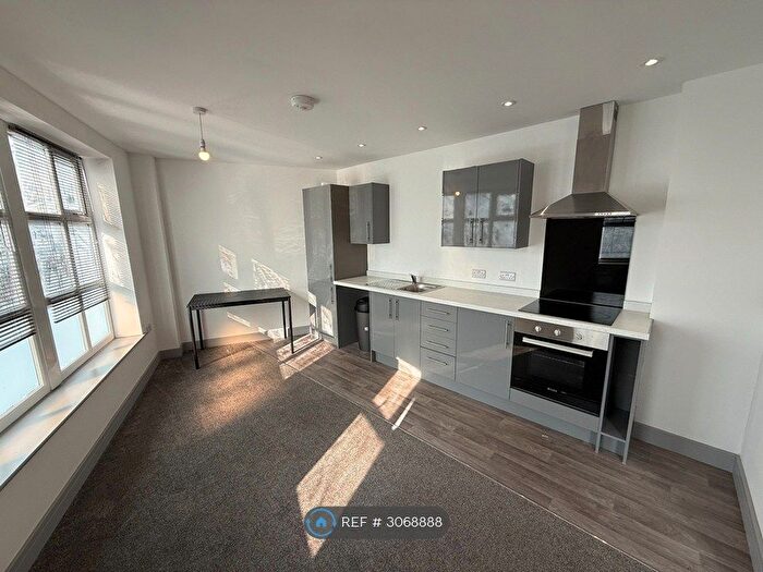 1 Bedroom Flat To Rent In Portland House, Doncaster, DN1