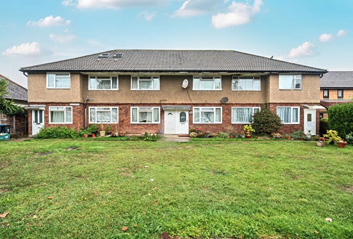 2 Bedroom Flat For Sale In Heatherdene Close, Mitcham, CR4