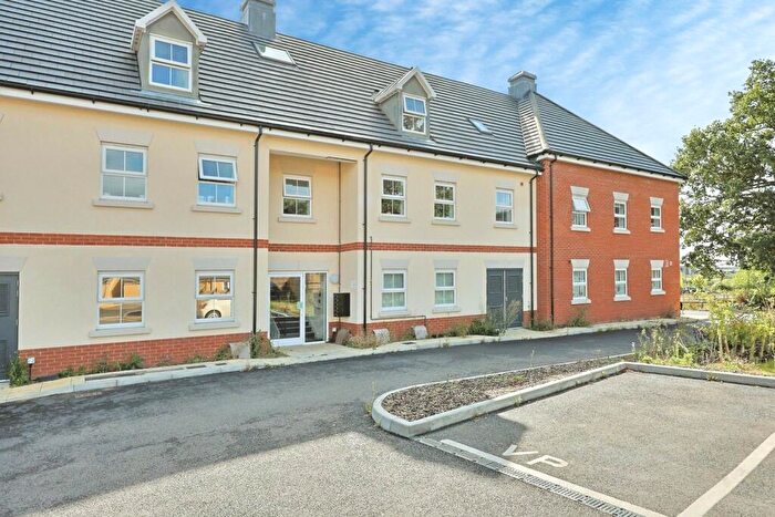 1 Bedroom Flat For Sale In Turner Crescent, Postwick, NR13