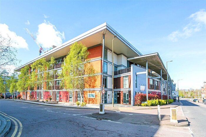 2 Bedroom Flat For Sale In Whippendell Road, Watford, WD18