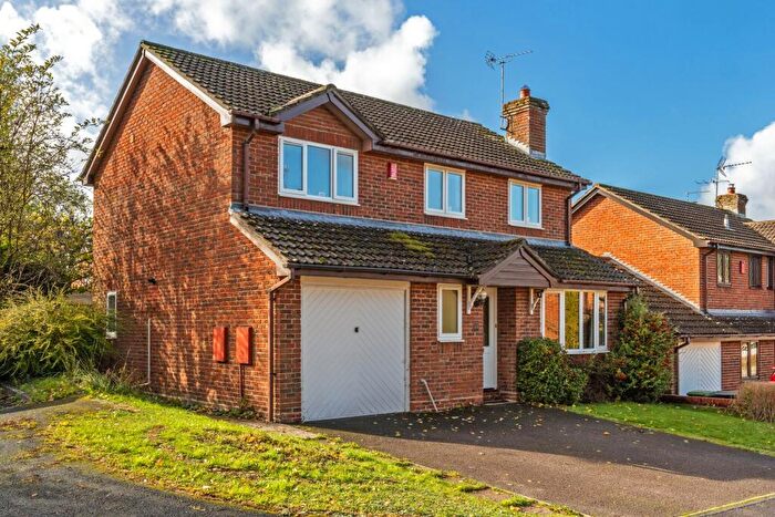 4 Bedroom Detached House For Sale In Kings Close, Kings Worthy, SO23