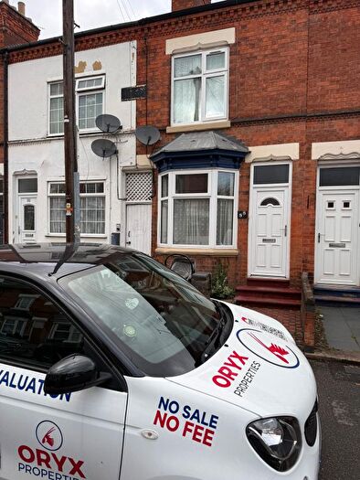 3 Bedroom Terraced House For Sale In Knighton Fields Road West, Leicester, LE2
