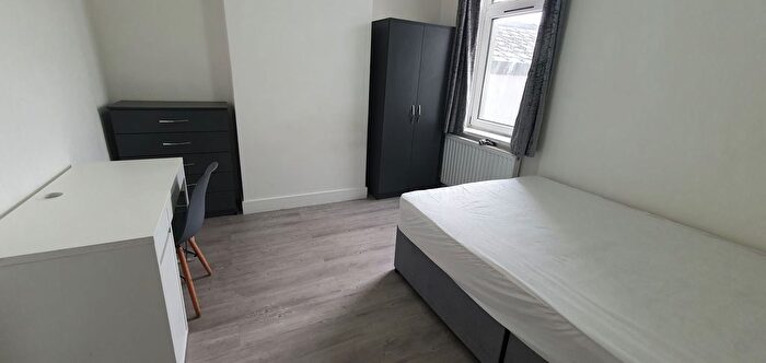 4 Bedroom Terraced House To Rent In Broadway, Adamsdown, CF24