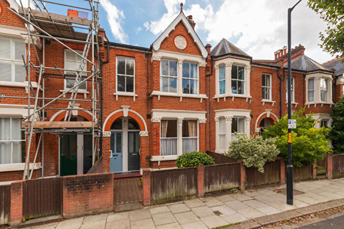 2 Bedroom Apartment For Sale In Oxenford Street, Peckham, London, SE15