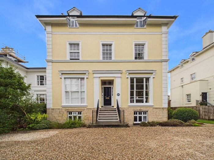 2 Bedroom Apartment To Rent In The Park, Cheltenham, GL50