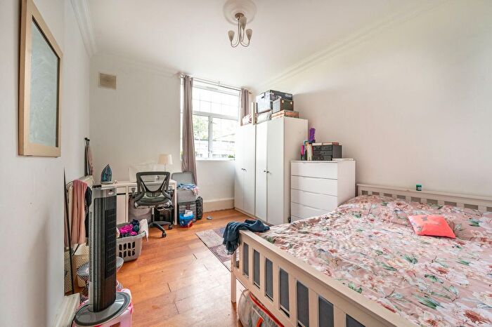 2 Bedroom Flat For Sale In Upton Heights, Forest Gate, London, E7