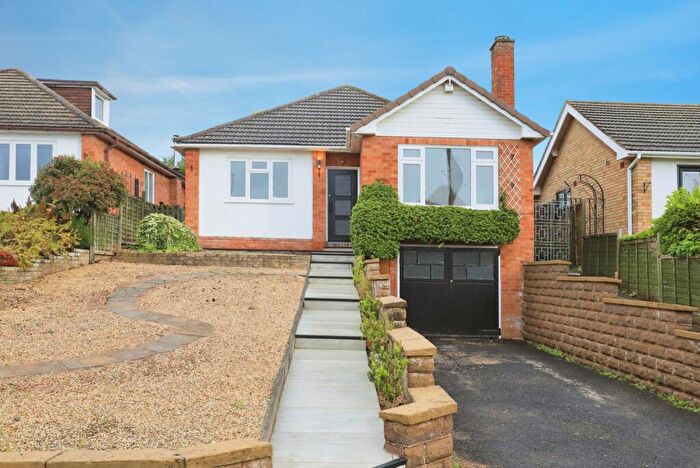 3 Bedroom Bungalow For Sale In Cedar Crescent, Kidderminster, Worcestershire, DY11