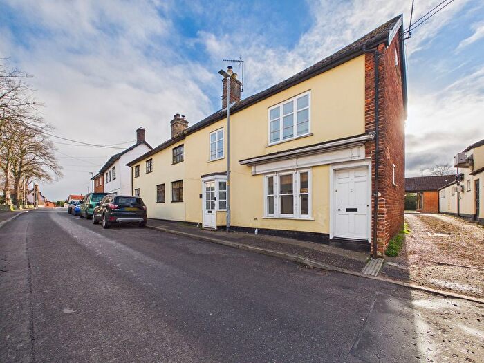 3 Bedroom End Of Terrace House For Sale In The Street, Diss, IP21