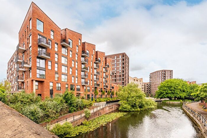 2 Bedroom Flat To Rent In Joseph Huntley Walk, Reading, RG1