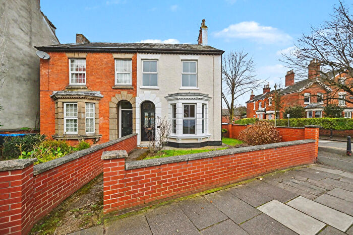 3 Bedroom Semi-Detached House To Rent In Clifton Road, Rugby, CV21