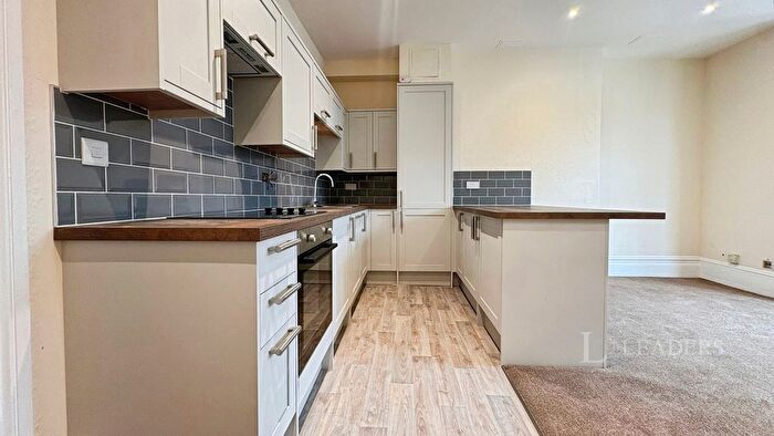 2 Bedroom Flat To Rent In Droitwich Road, Worcester, Worcestershire, WR3