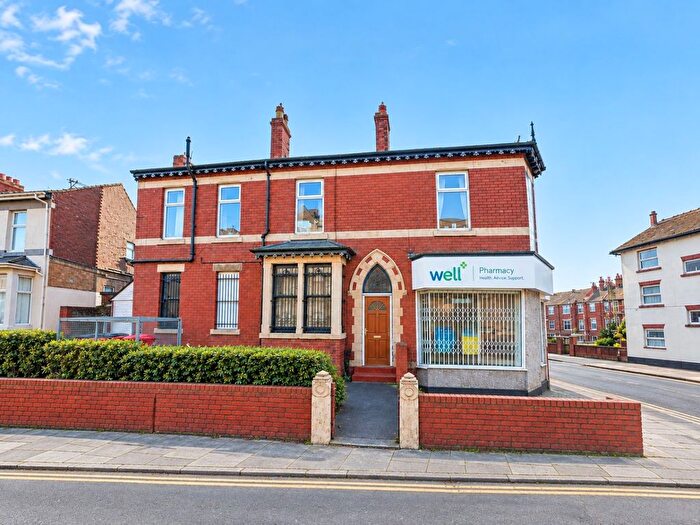 2 Bedroom Flat To Rent In Adelaide Street, Blackpool, FY1