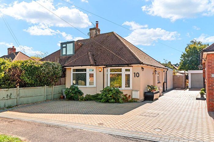 2 Bedroom Semi-Detached Bungalow For Sale In Boxwood Way, Warlingham, CR6