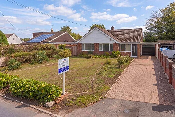 3 Bedroom Detached Bungalow For Sale In Chart Hill Road, Chart Sutton, Maidstone, ME17
